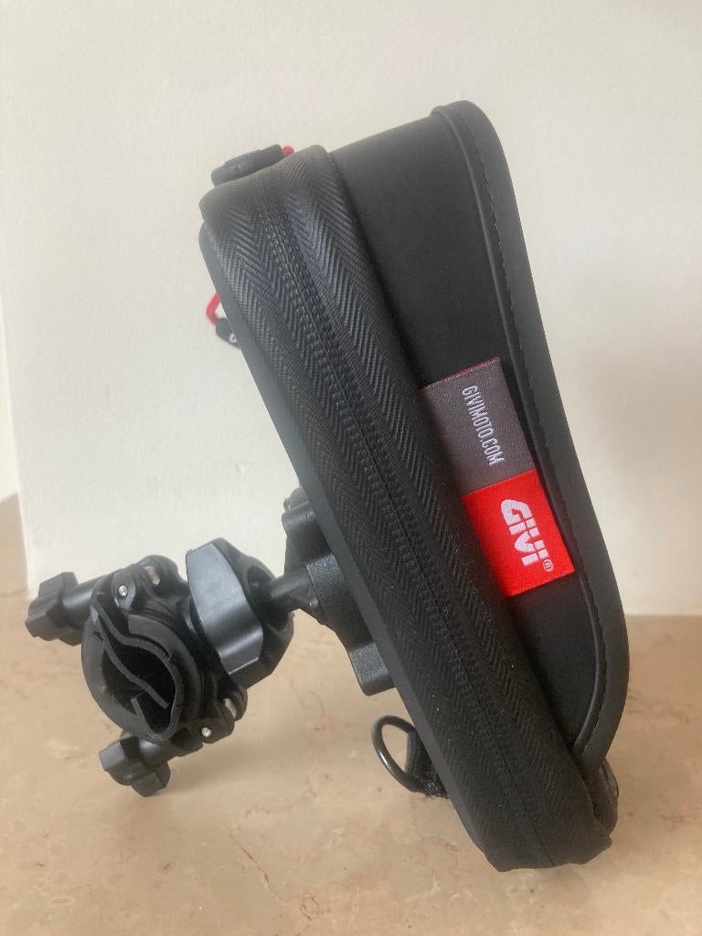 Givi S957B Waterproof Smartphone Holder moto, Motoren, Ophalen, Nieuw