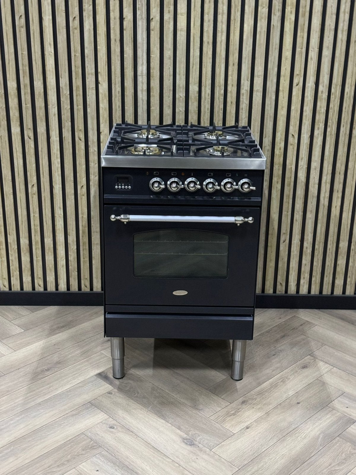 Prachtig Boretti 60cm fornuis op Gas 4 pits