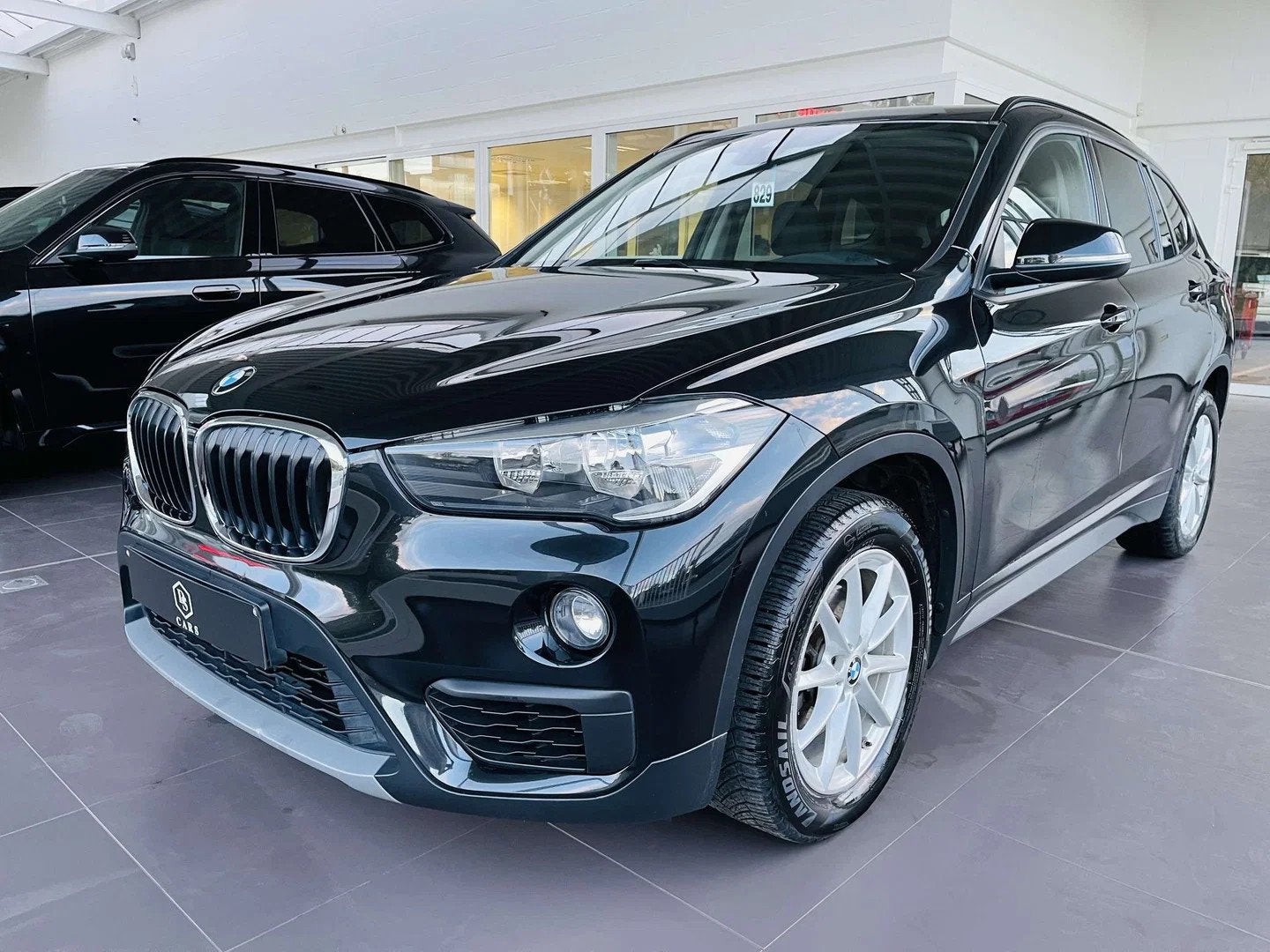 BMW X1 1.5iA sDrive18 * GARANTIE + SIEGE SPORT + CLIM AUTO *, Autos, Achat, Euro 6, Entreprise, https://public.car-pass.be/vhr/0a580d1e-f61d-49c5-8b37-7b9e1d51a04c
