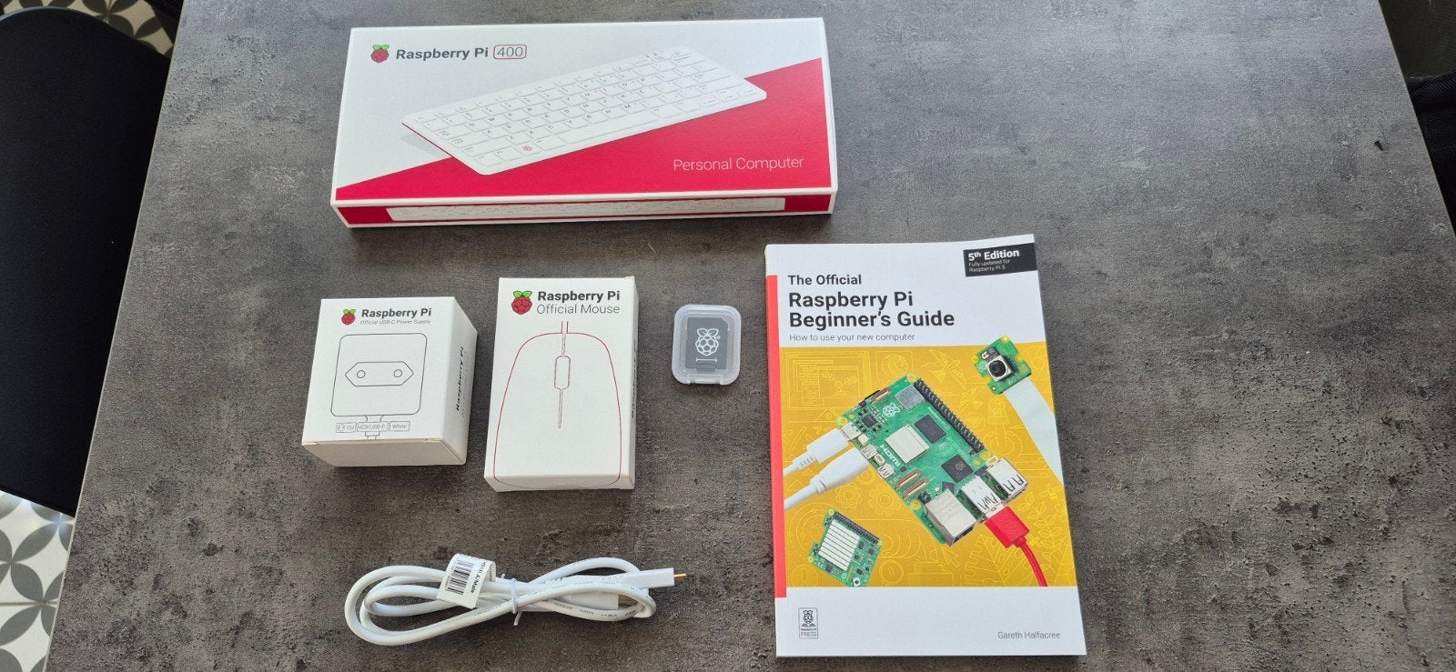 Raspberry PI400 Kit, Computers en Software, Ophalen of Verzenden, Zo goed als nieuw