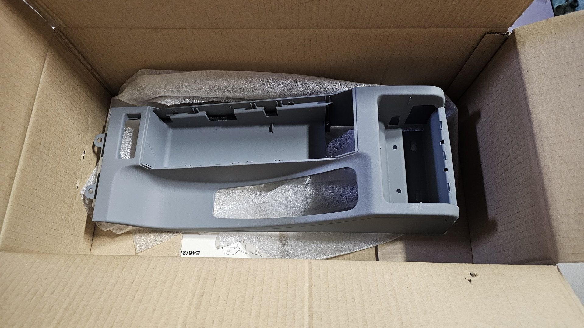 Midden console grijs BMW  serie E46 sedan touring coupe cabr, Auto-onderdelen, Interieur en Bekleding, BMW, Nieuw, Ophalen of Verzenden