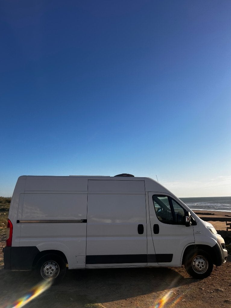 Fiat Ducato Campervan | Net goedgekeurd voor verkoop!, Stof, Zwart, Parkeersensor, Wit