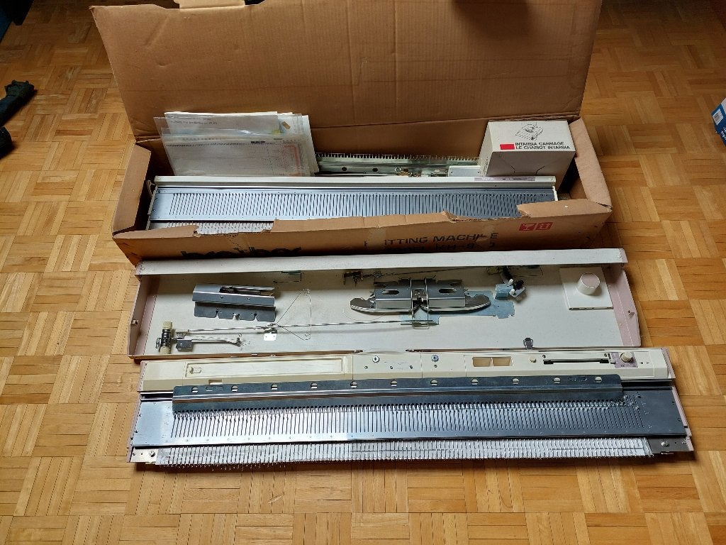 Grof breier brother met bovenbed KH 260 en onderbed KR 260, Hobby en Vrije tijd, Breien en Haken, Ophalen, Gebruikt, Breien, Machine