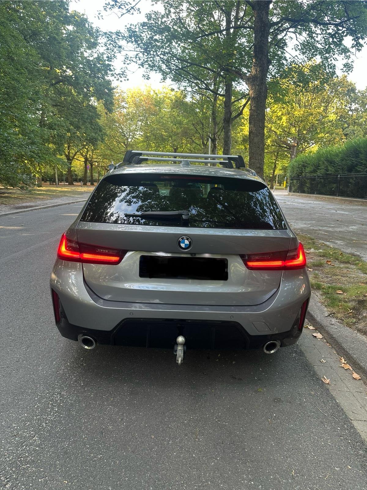 BMW 320 52.000KM BJ2022 AUTOMAAT NAVI LEER CAMERA 190PK FULL, Autos, BMW, Cuir, Euro 6, Entreprise, Carnet d'entretien