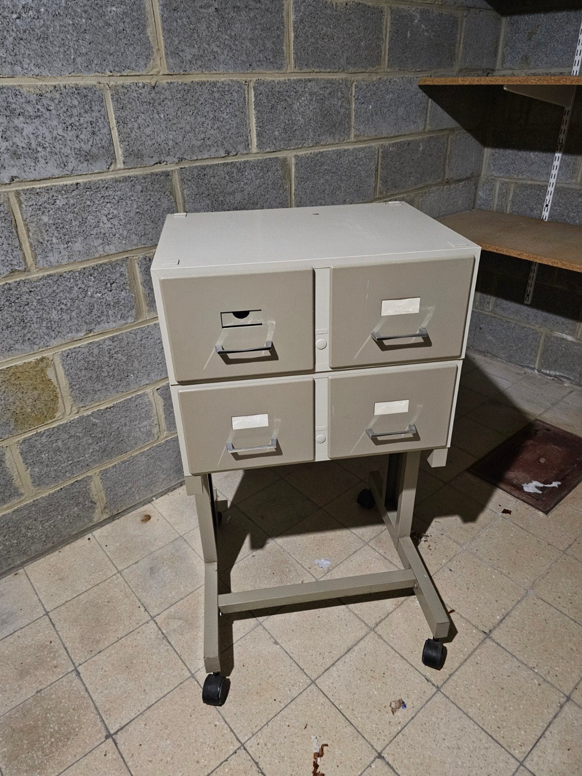 commode vintage, Enlèvement