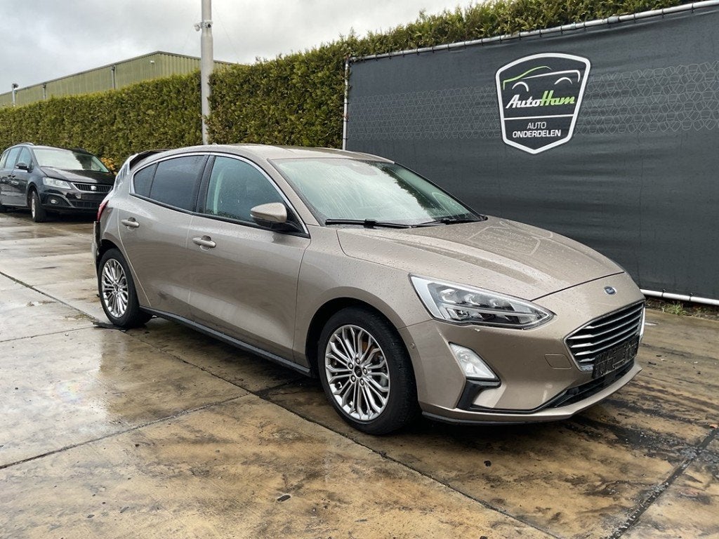 PIECES AVANT Ford Focus 4 (01-2018/12-2025), Henry-Ford-Straße  1
50735  Köln, DE, Ford-Werke GmbH, Kunden@ford.com, Ford