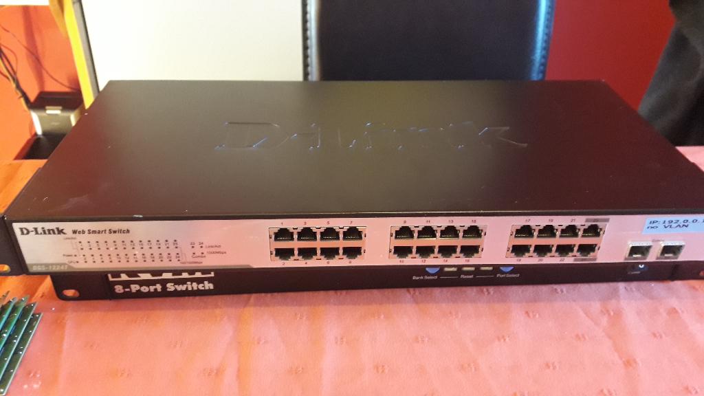 commutateur réseau D-Link Web Smart Switch, Informatique & Logiciels, Commutateurs réseau, Utilisé, Enlèvement
