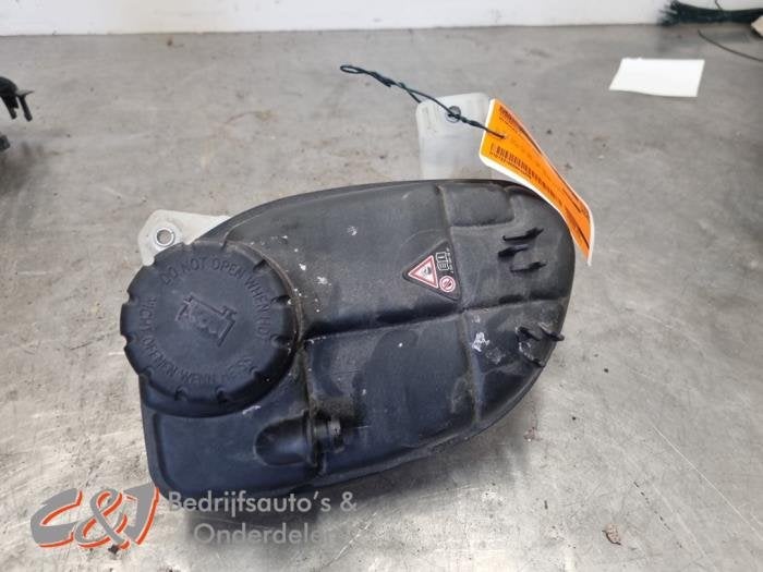 Réservoir d'expansion d'un Mercedes Vito, 3 mois de garantie, Utilisé, -, -