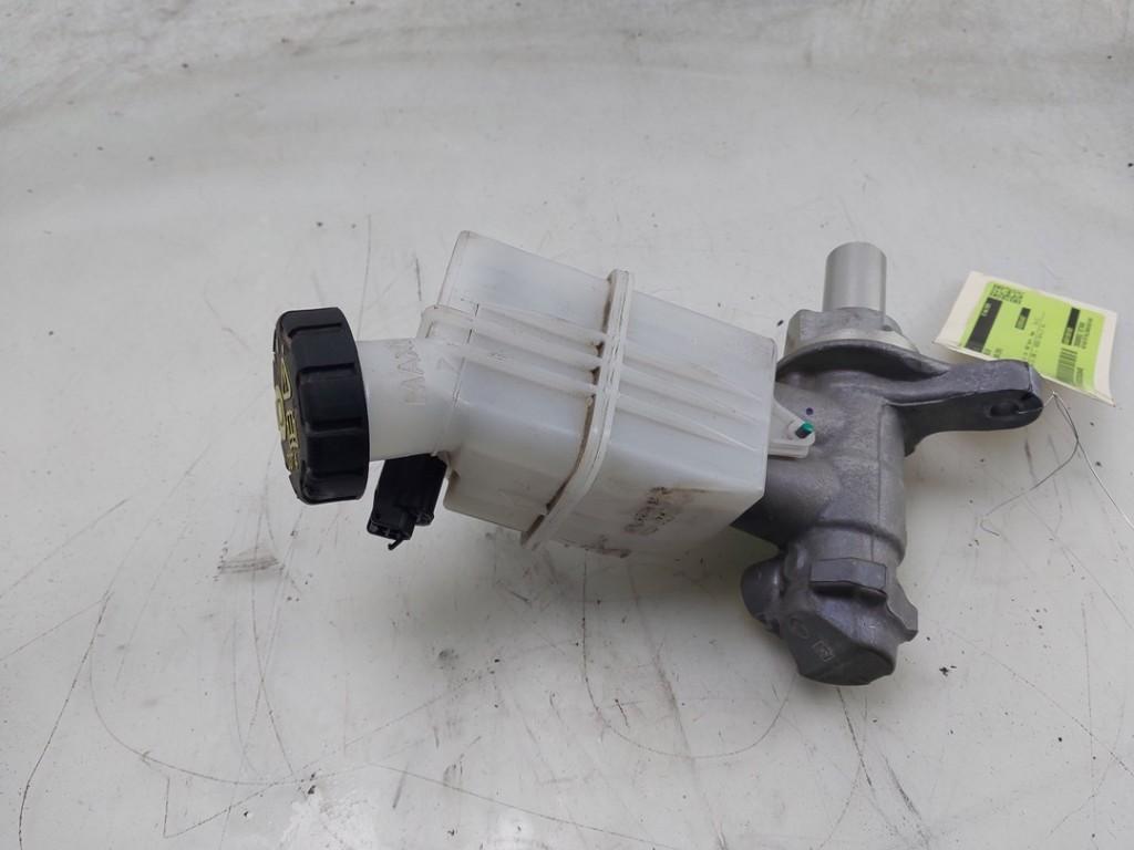 HOOFDREMCILINDER ABS Renault Arkana (RJLL) (|460118441R|), Robert Bosch AG, Gebruikt, Renault, Robert-Bosch-Allee 1
74232  Abstatt, DE