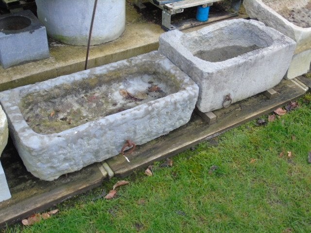 bac ou auge en pierre bleu , jardinière , grand choix !!, Moins de 30 cm, Pierre, Enlèvement, Utilisé
