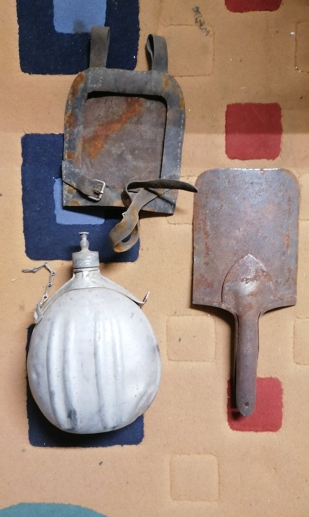 Lot pelle housse gourde militaire ww2, Collections, Envoi, Autres, Autres types