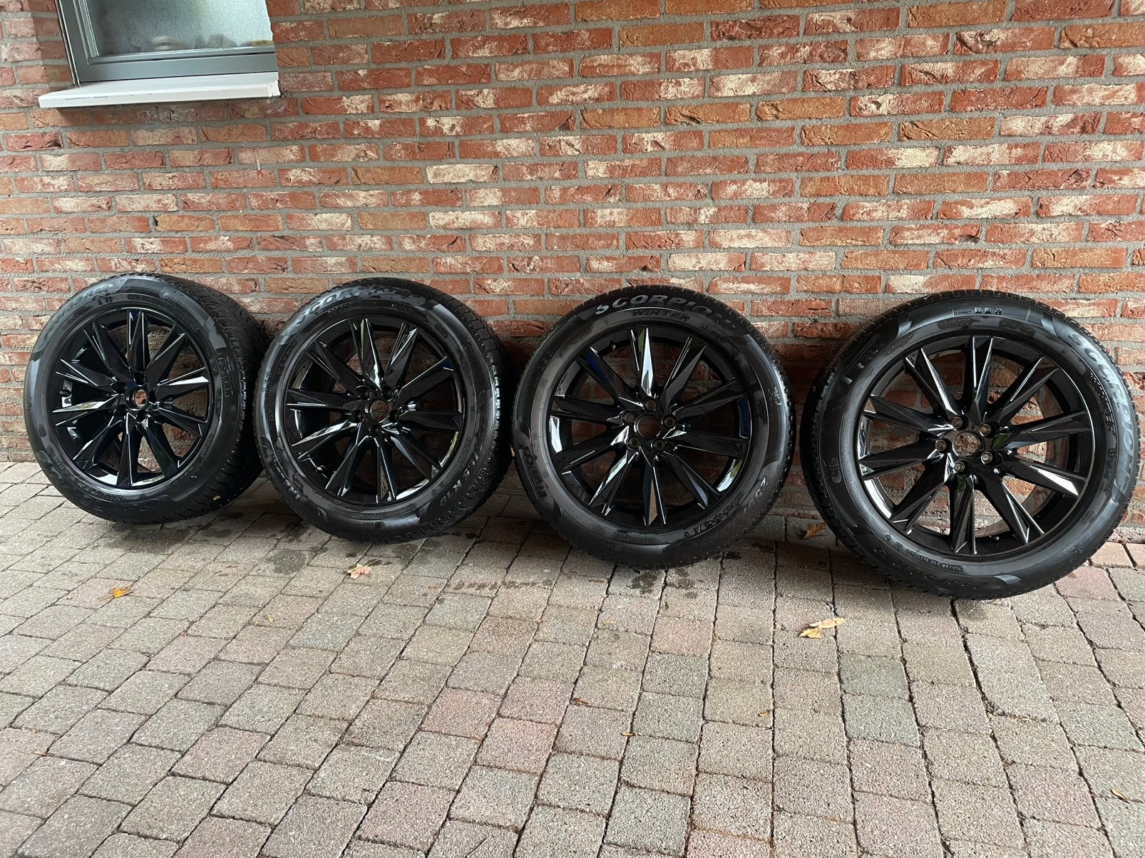 Originele Audi q4 S Line 19 inch winterset, Ophalen, 19 inch, Winterbanden, Velg(en)