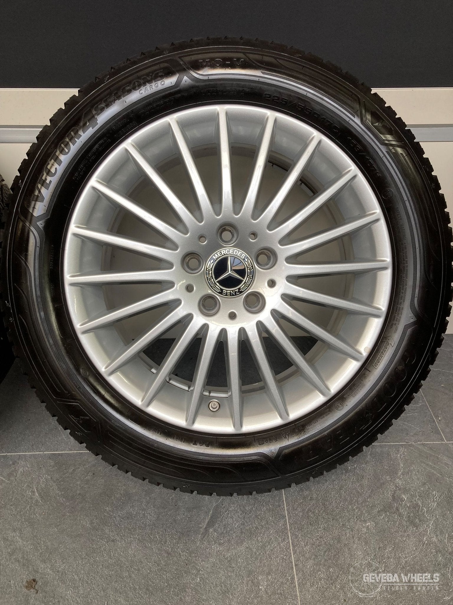 17” originele Mercedes V-klasse Vito velgen allseason banden, Auto-onderdelen, Banden en Velgen, Banden en Velgen, All Season