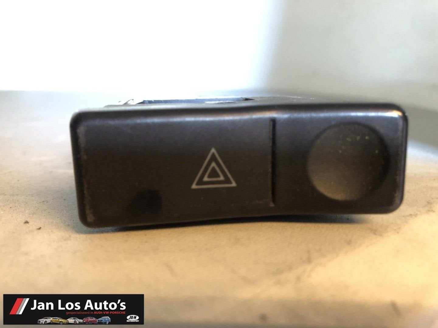 Alarm schakelaar Audi 80 Coupe B2 ('78-'86) 853941509, Autos : Pièces & Accessoires, -, Audi, Utilisé, -