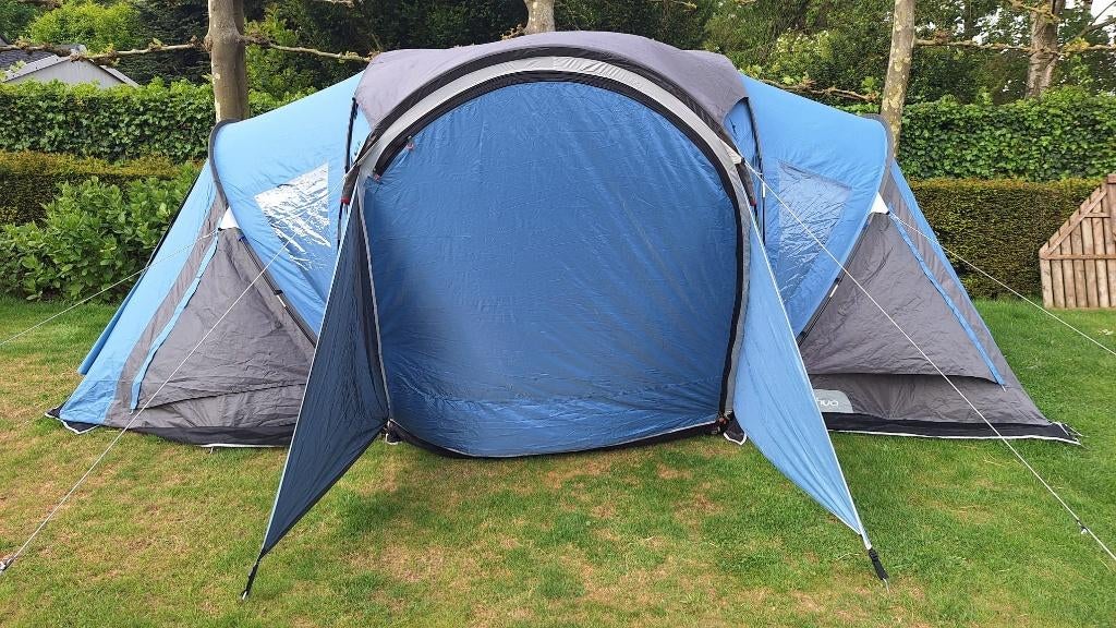 Quechua T4.2 XL Air familietent, Caravans en Kamperen, Tenten, Ophalen, Zo goed als nieuw, Tot en met 4