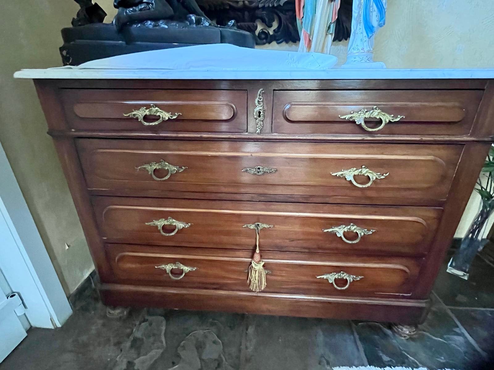 Antieke massief houten commode met marmeren blad, Ophalen, Gebruikt, 100 tot 150 cm, 100 tot 150 cm