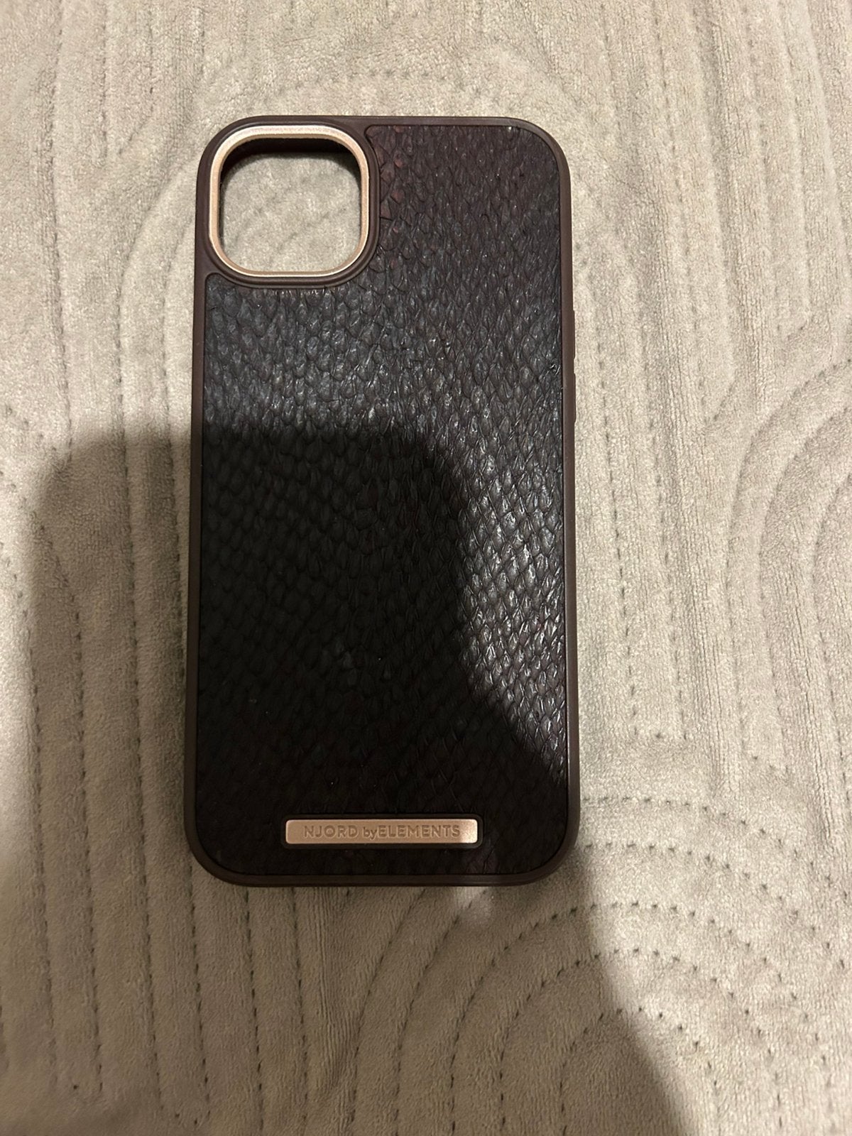 Coque pour iPhone 14 Plus — Cuir saumon — MagSafe, Télécoms, Téléphonie mobile | Housses, Coques & Façades | Apple iPhone, Housse ou Sac