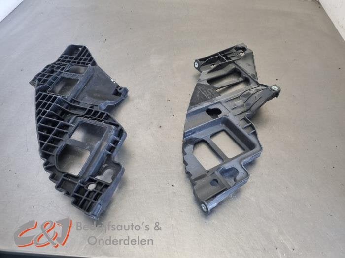 Support pare-chocs avant gauche d'un Volkswagen Golf, -, 3 mois de garantie, Utilisé, -