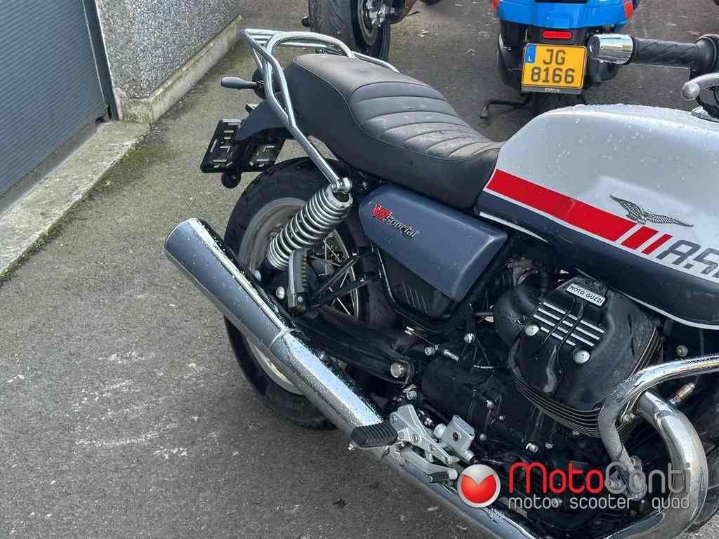 Moto Guzzi V7 III Special E5+ 2023 [8270 km], Motoren, 853 cc, Occasion, Bedrijf, Meer dan 35 kW