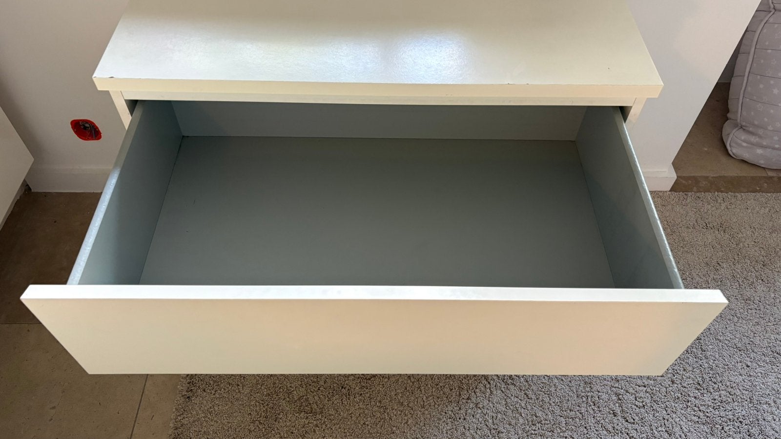 2 Malm dressoirs met 3 laden, Ophalen, Gebruikt
