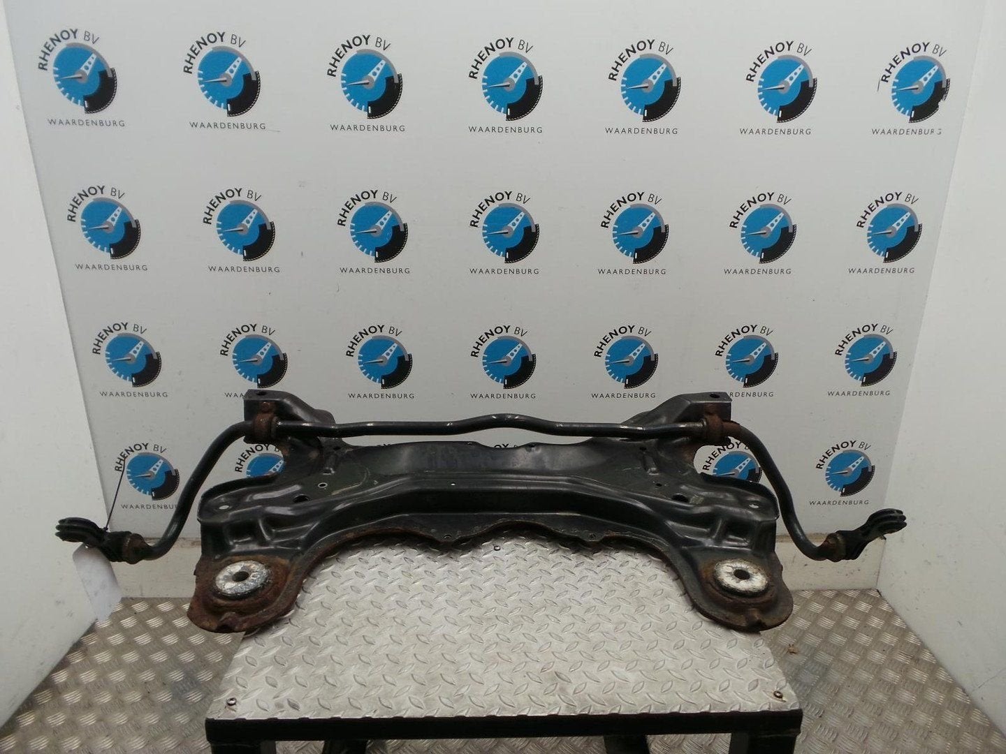 VOLKSWAGEN GOLF 1.6-16V SPORTLINE SUBFRAME VOOR 2002, Enlèvement ou Envoi, Utilisé, ARN reconnu