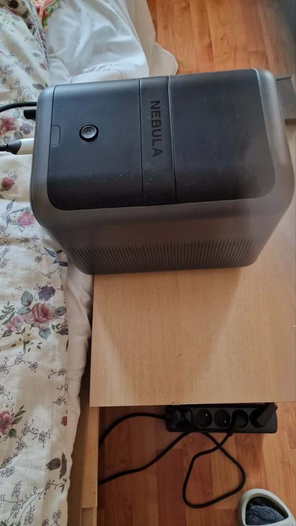 Nebula Laser 4k PROJECTOR nieuwstaat +2.5 grijs elektrisch s, Ophalen