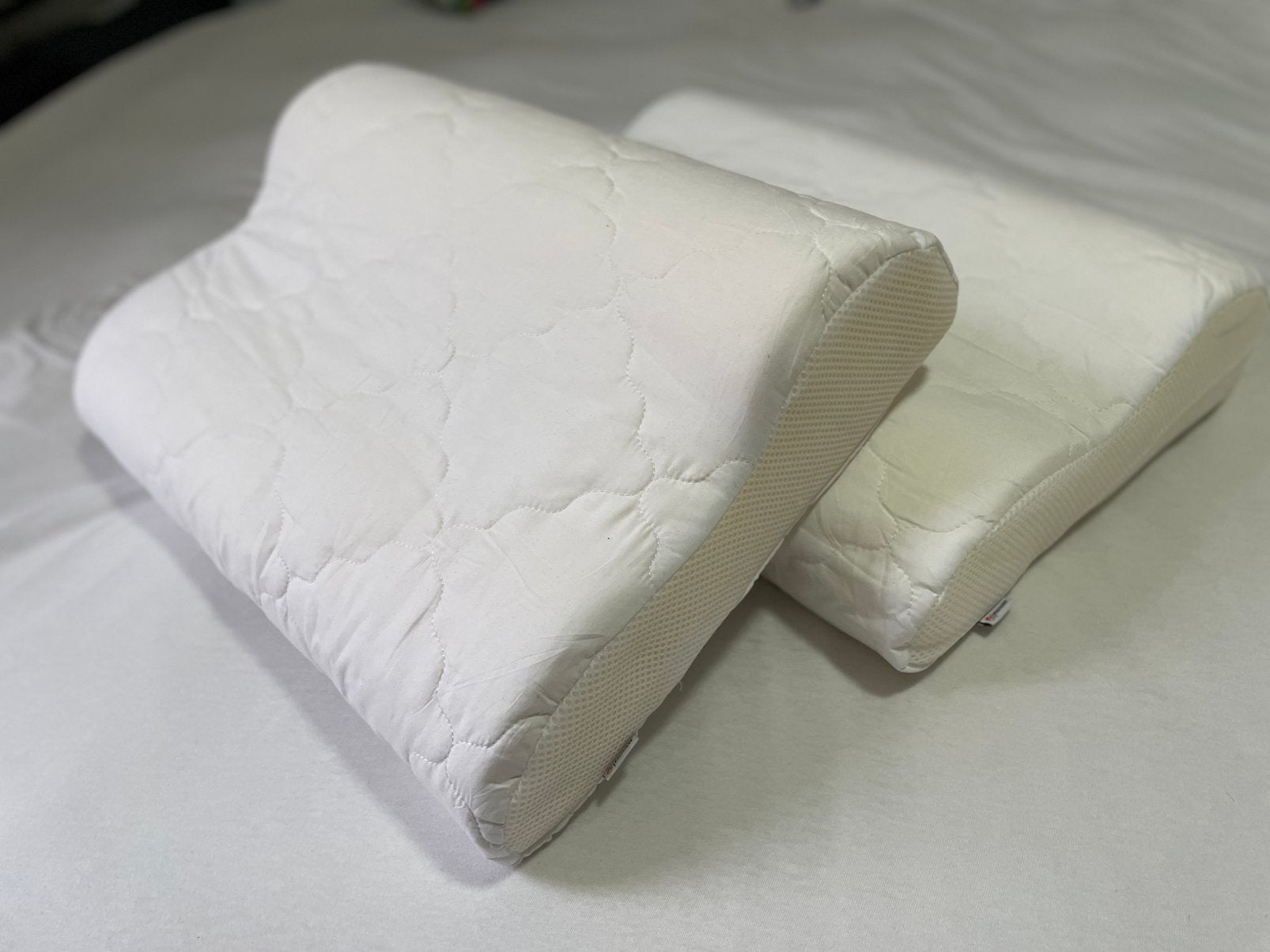 Ergonomische traagschuim kussens (Memory Foam) – 2 stuks, Ophalen of Verzenden, Zo goed als nieuw, Ademend