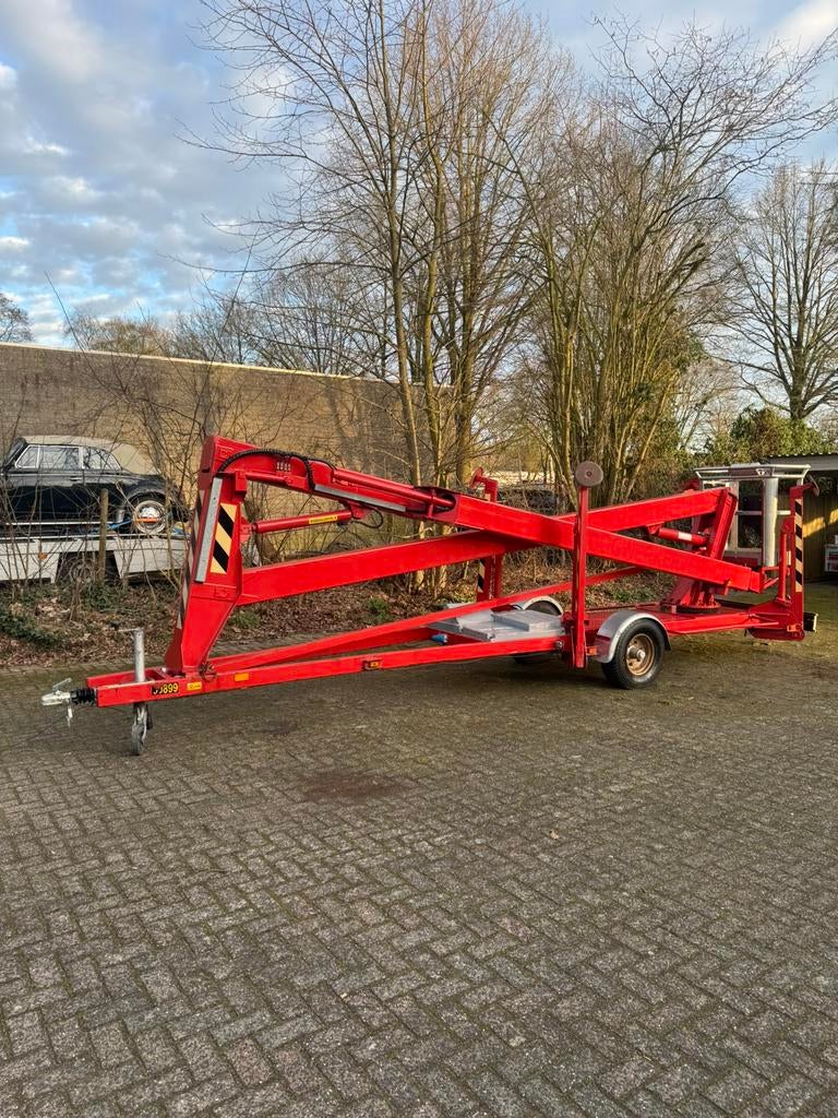 Skyhigh 1800 / nifty 90 aanhanger hoogwerker, Zakelijke goederen, Machines en Bouw | Liften, Steigers en Ladders, Ophalen
