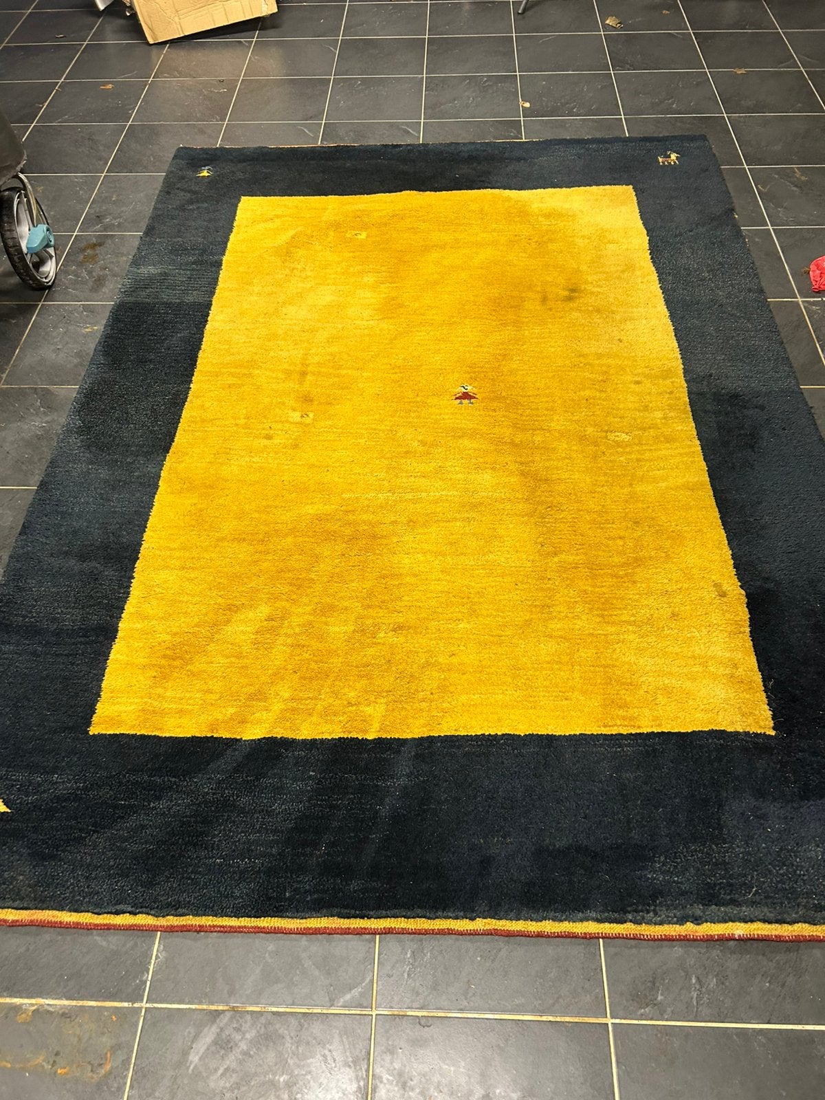 Carpet / Tapijt, Maison & Meubles, Enlèvement, Comme neuf, Jaune, Tapis