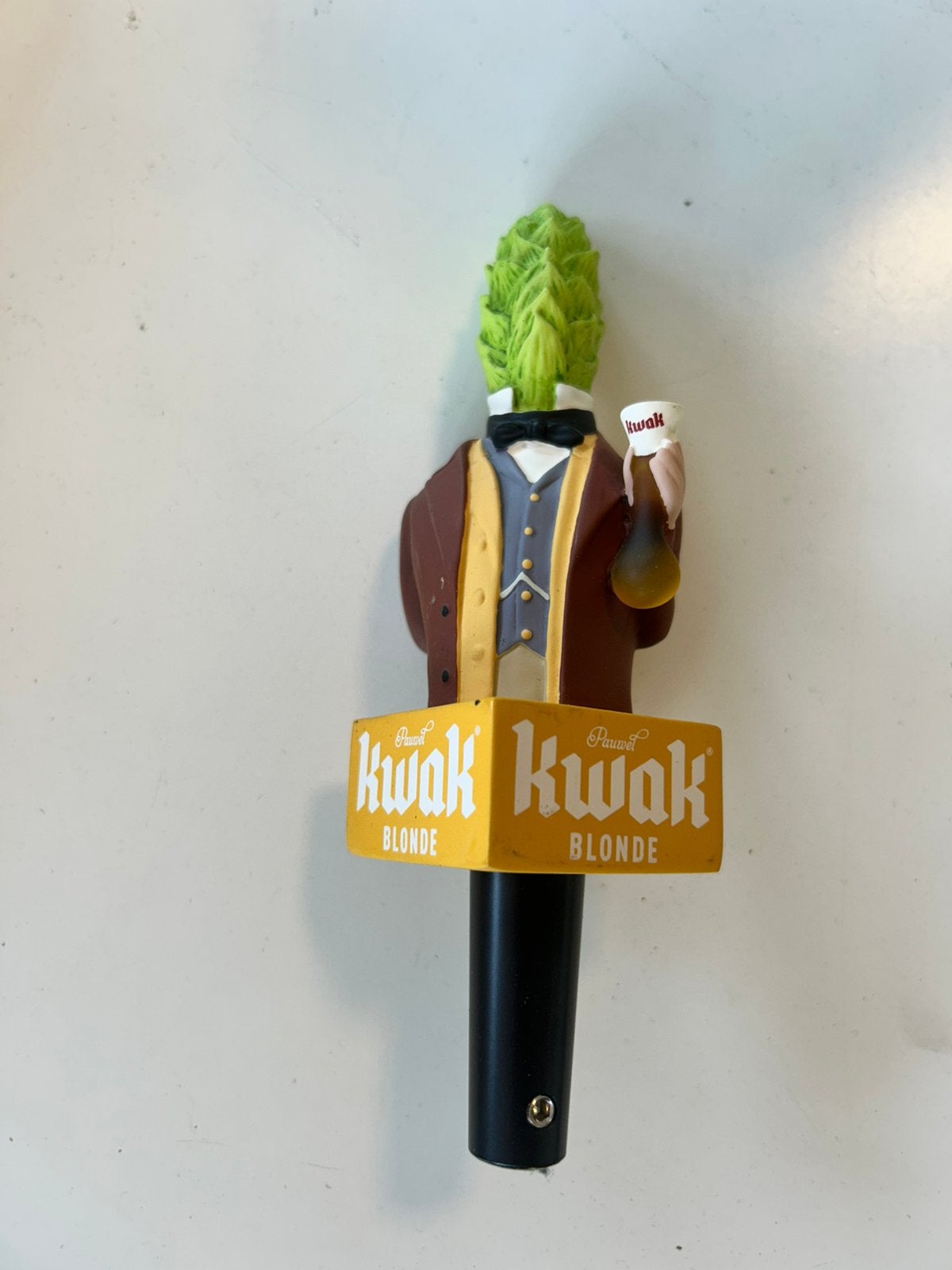 Tapkraan taphandvat kwak, Enlèvement, Comme neuf