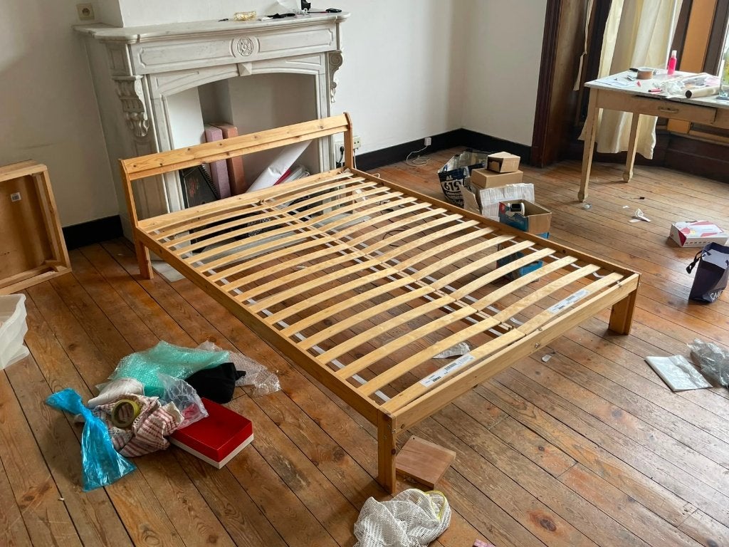 Ikea Bed - Neiden + Luröy, Huis en Inrichting, Slaapkamer | Bedden, Ophalen, 140 cm, Zo goed als nieuw, Twijfelaar