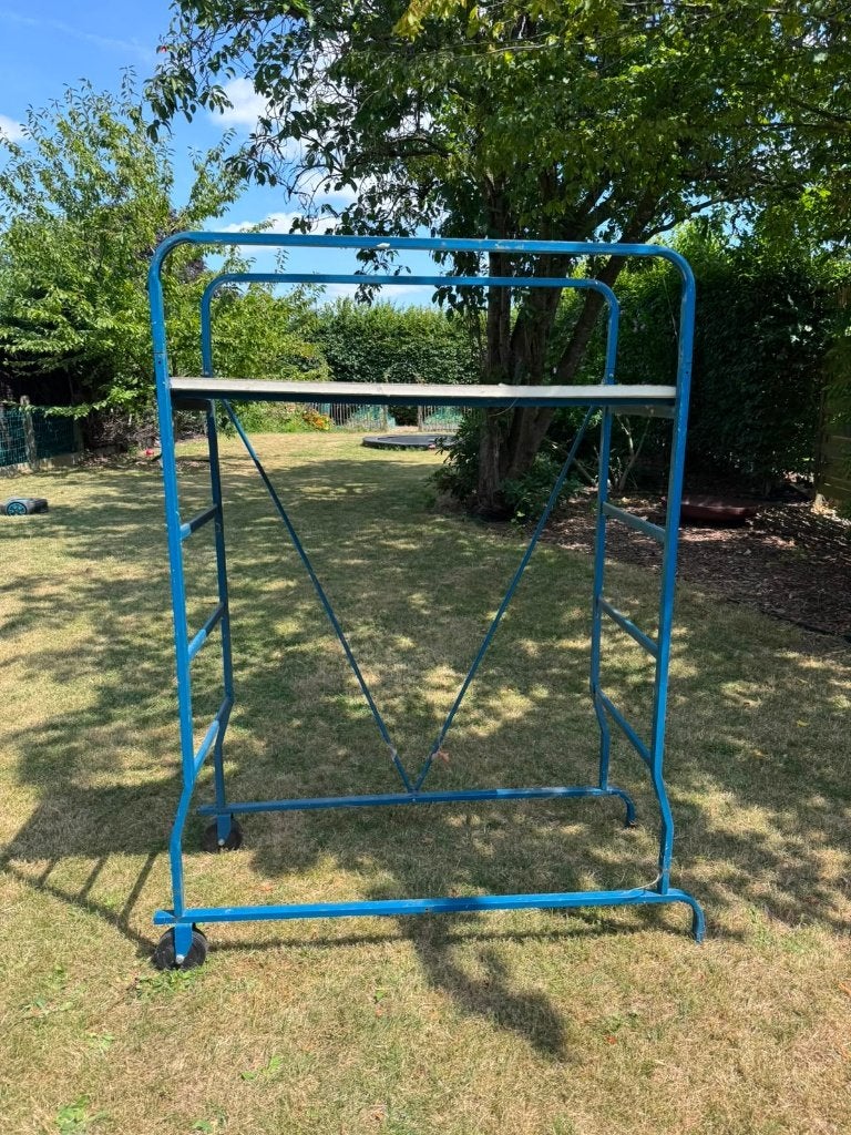 Stelling / steiger te koop, Ophalen, Zo goed als nieuw, Rolsteiger of Kamersteiger, Minder dan 2 meter