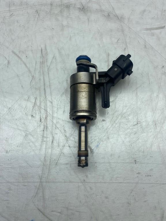 INJECTEUR BMW 1 serie (F20) (01-2010/06-2019), Dhr. J. Ham, Administratie@autoham.nl, Utilisé, BMW