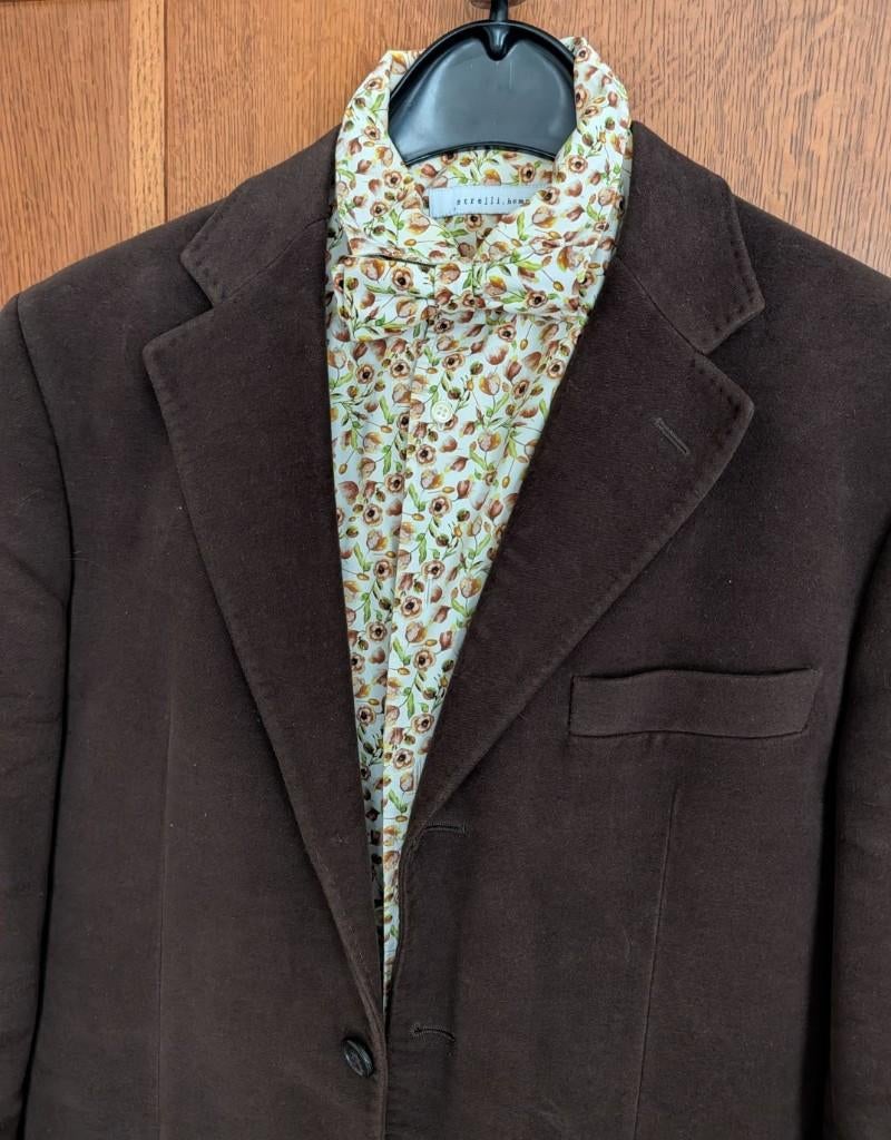 herenkostuum Massimo Dutti met hemd en strikje, Kleding | Heren, Ophalen, Bruin, Maat 48/50 (M), Massimo Dutti