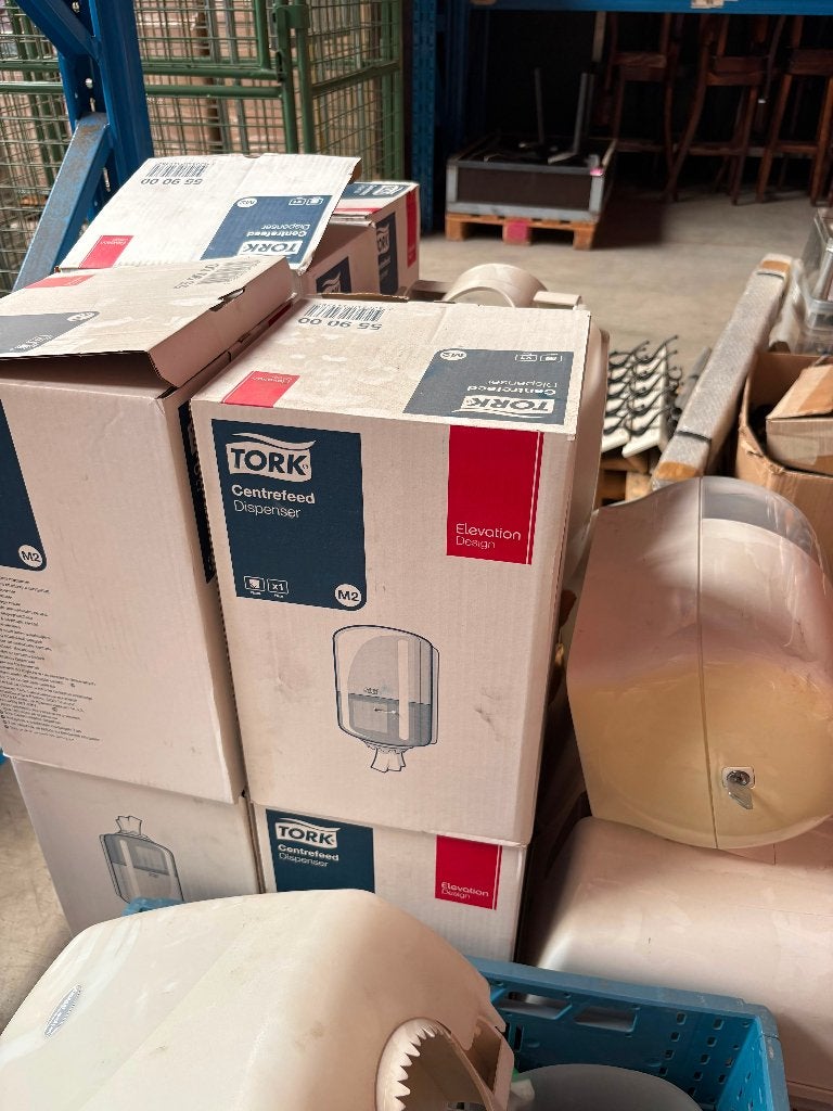 +- 12x Tork M2 Centrefeed dispenser – Elevation Design, Bricolage & Construction, Sanitaire, Comme neuf, Autres types, Enlèvement