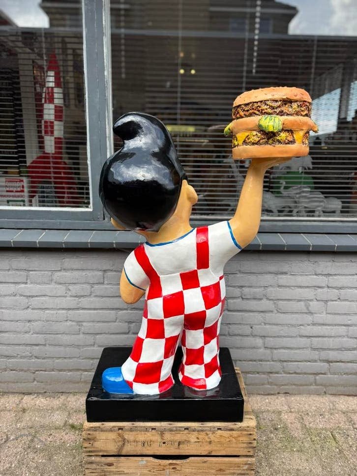 Big Boy Beeld met Hamburger - Klassieke Diner Decoratie