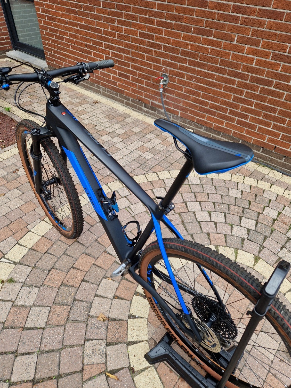 mtb cube carbon, Ophalen, Zo goed als nieuw, Schijfrem, Cube