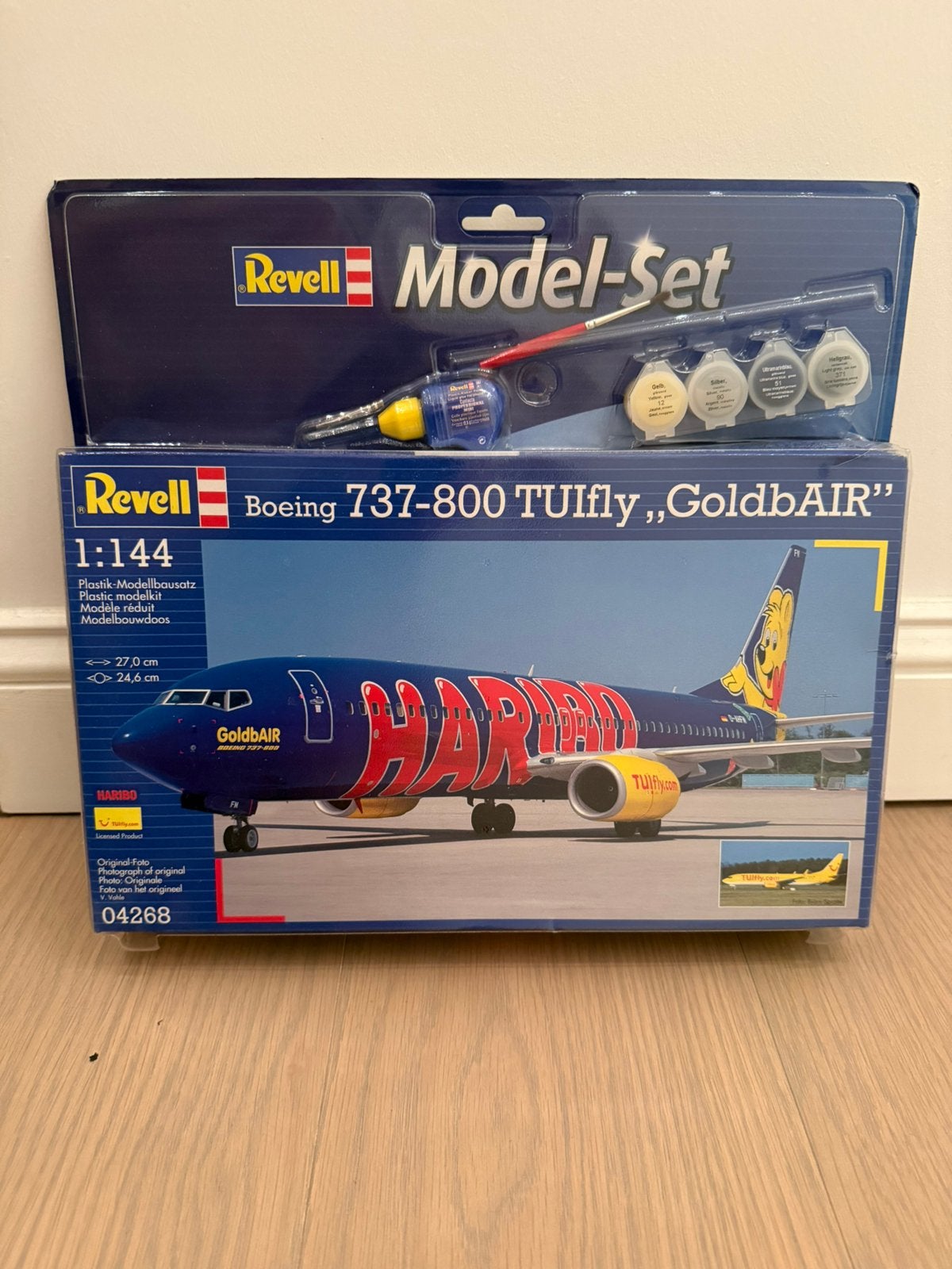 Revell 04268 - Boeing 737-800 TUIfly “GoldbAIR”, Ophalen, 1:72 tot 1:144, Revell, Nieuw