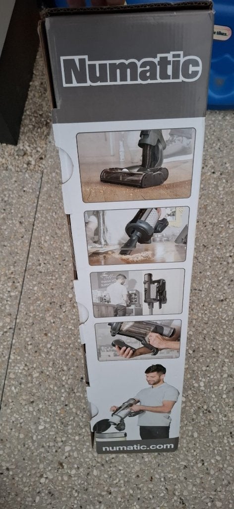 Numatic - Aspirateur balai avec sacs - NOUVEAU, Electroménager, Neuf, Numatic, Convient aux tapis, Aspirateur balai