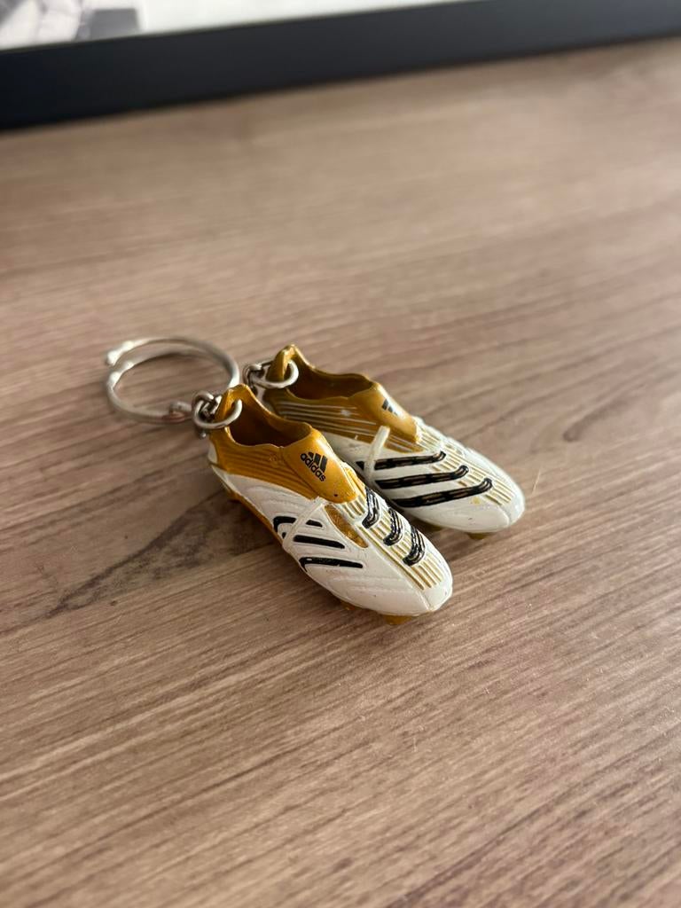 TRES RARE Porte-clés ADIDAS Predator 2006, Collections, Enlèvement ou Envoi, Comme neuf