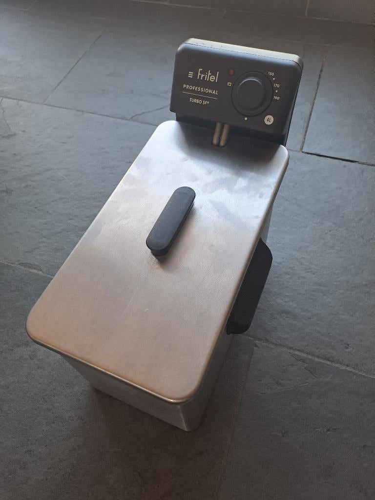 Fritel Professional Turbo SF 4L, Elektronische apparatuur, Frituurpannen, 4 liter of meer, Ophalen, Gebruikt, Uitneembare binnenpan