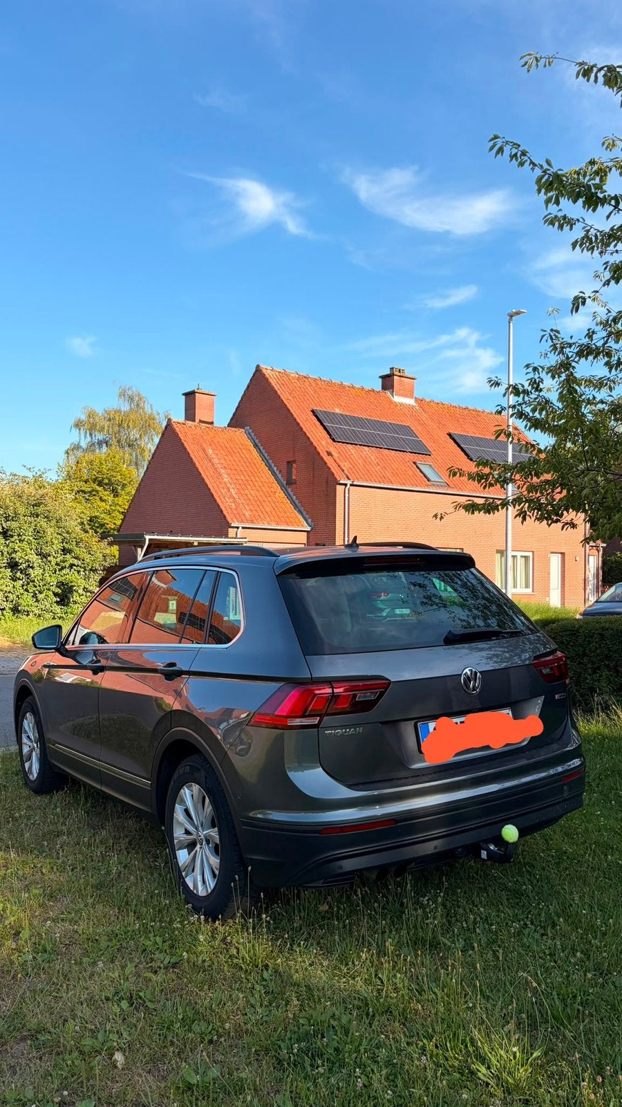 Tiguan in zeer goede staat. Weinig km’s benzine motor, Auto's, Volkswagen, Automaat, Zwart, 4 cilinders, Particulier