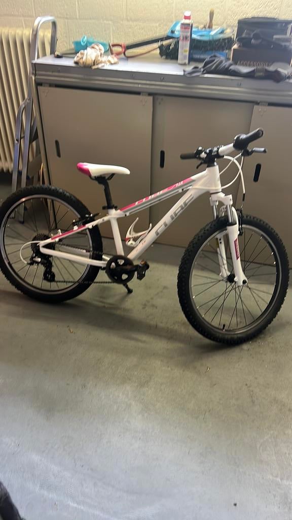 CUBE MTB voor de sportieve meisjes, Enlèvement, Comme neuf, Vitesses