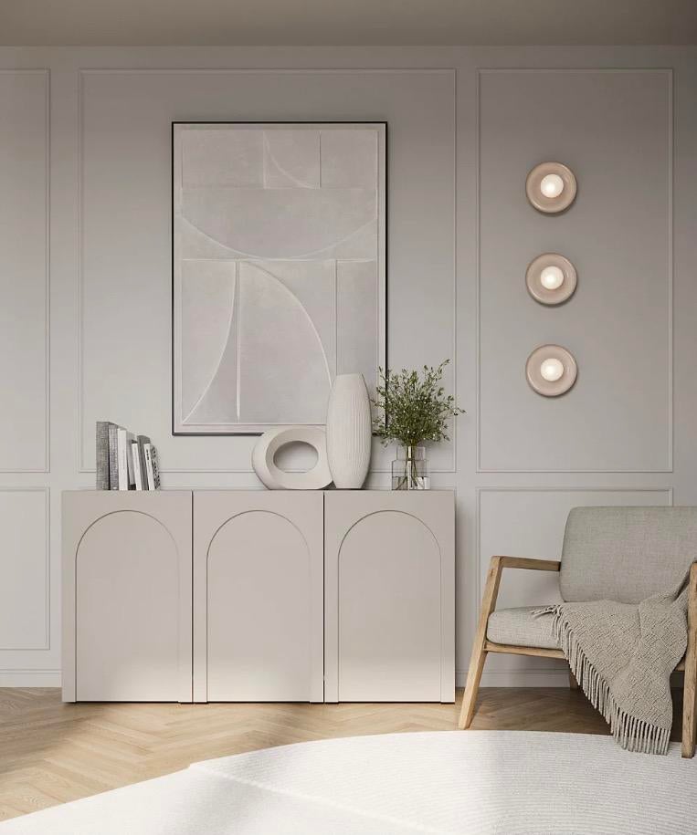 Stijlvol dressoir met boogdetails - Crème/Beige, Huis en Inrichting, Ophalen, Zo goed als nieuw