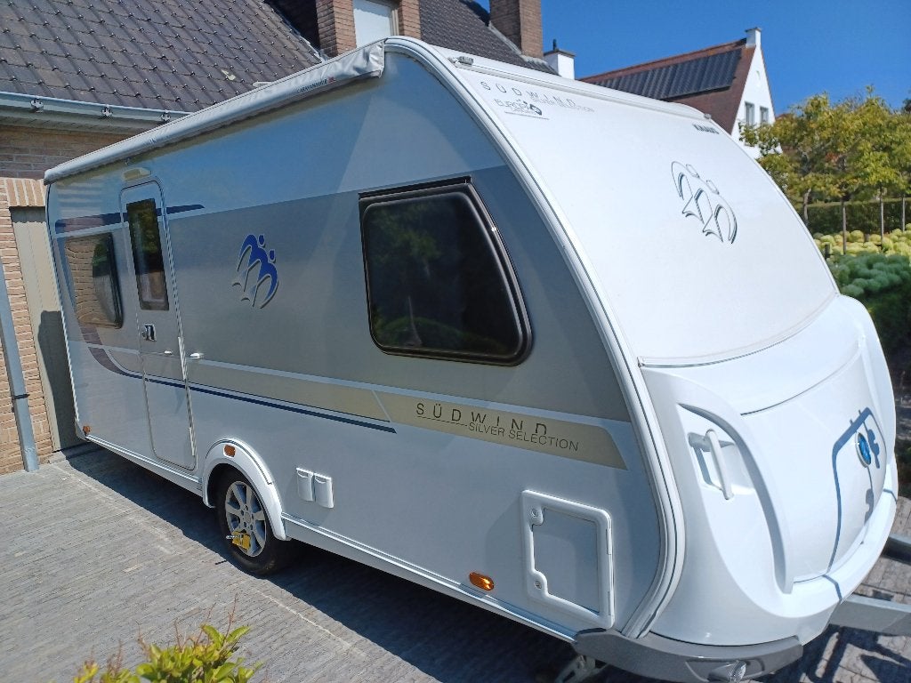 Knaus 450 FU Südwind Silver Selection, Rondzit, Vast bed, Particulier, 4 tot 5 meter