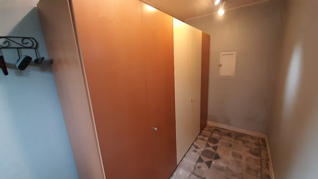 grande garde robe gratuite, 200 cm ou plus, Avec tablette(s), Utilisé, Moderne