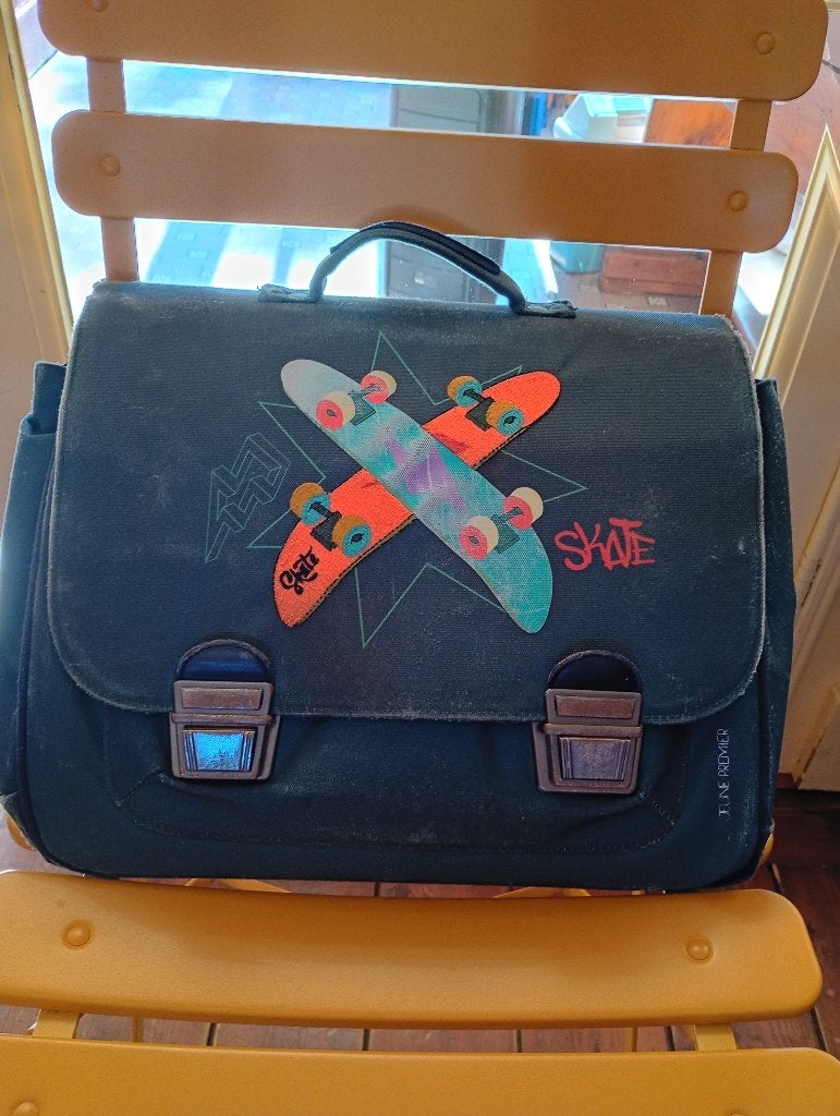 Donkerblauwe schooltas 'Jeune Premier' voor de basisschool, Handtassen en Accessoires, Tassen | Schooltassen, Ophalen, Blauw, Aktetas of Boekentas