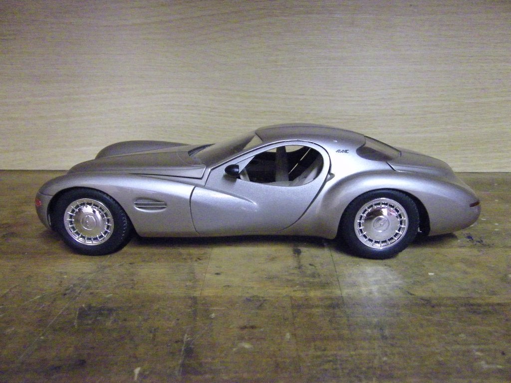 1:18 Guiloy 68570 1995 Chrysler Atlantic Concept Coupé, Hobby & Loisirs créatifs, Voitures miniatures | 1:18, Utilisé, Voiture