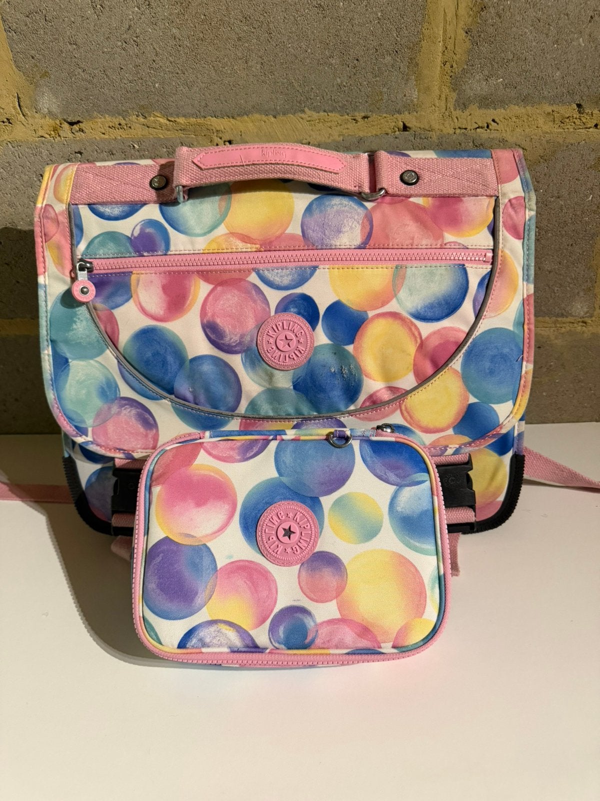 Cartable kipling, Enlèvement, Utilisé