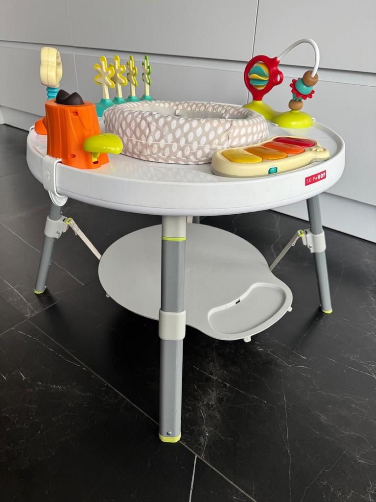 Skip-hop speeltafel, Kinderen en Baby's, Ophalen, Zo goed als nieuw